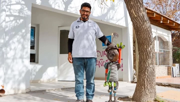 Marcos Bravo, brilló en prisión con su arte, salió tras 5 años y ya dicta un taller: “En la cárcel pude recuperarme de las drogas y hoy tengo una nueva oportunidad”