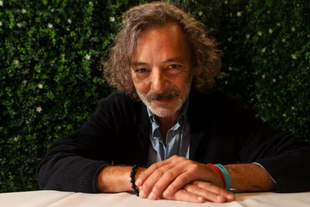 Fabián Vena: “Vivimos una sobreexposición de mentiras, versiones e inteligencia artificial y ya no sabemos qué es verdad”
