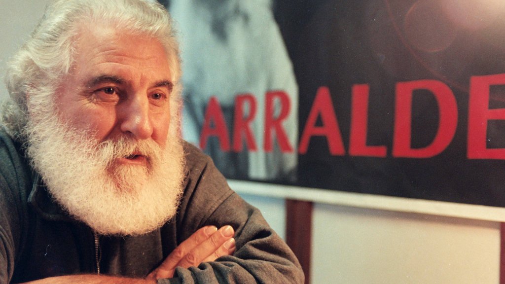 José Larralde: Uno de los referentes más destacados de la música popular argentina