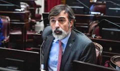 Esteban Bullrich: "Hay una bicefalía gubernamental"