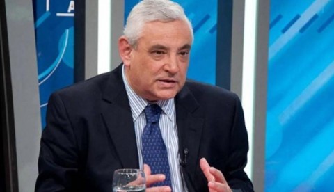 Enrique Zuleta Puceiro: "No hay relación entre la oferta de la política y la demanda de la sociedad"