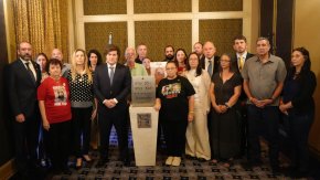 Milei recibió a los familiares de los argentinos secuestrados por Hamas y reafirmó su apoyo para lograr su liberación