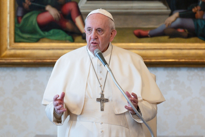 Elisabetta Piqué, sobre los rumores de renuncia del papa Francisco: "Hay que tomar con muchísimas pinzas a este artículo"