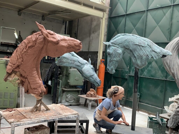 Vivianne Duchini, la escultora argentina que llevará sus obras a Venecia