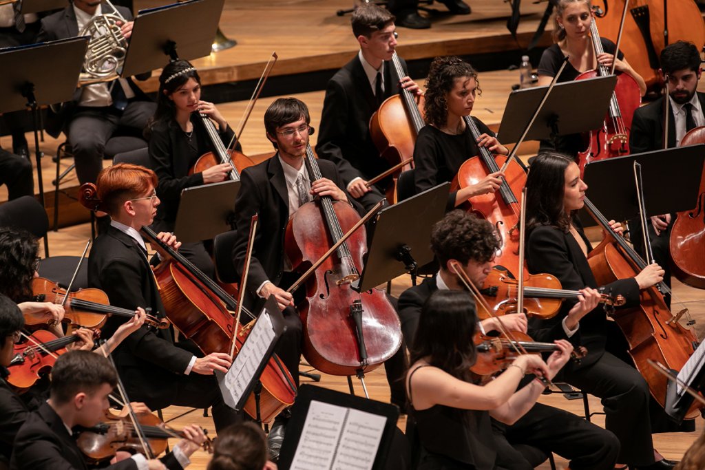 La Orquesta Sinfónica Juvenil Nacional &quot;Libertador San Martín&quot; celebra su 30° aniversario