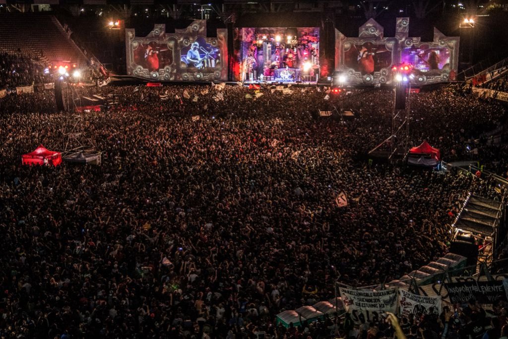 Por los reclamos de la gente, La Plata dio marcha atrás en la decisión de suspender las clases por un recital de La Renga