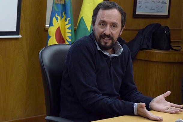 Facundo Nejamkis: “Hoy el gobierno tiene fortaleza política, pero empiezan a aparecer síntomas de agotamiento en la sociedad”