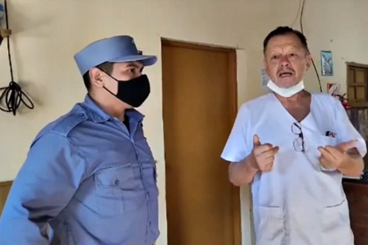 Polémica en Formosa: detienen a un médico por no usar barbijo en su auto