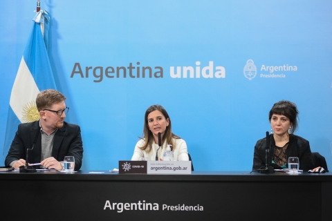 "Hay gente trabajando en todas las oficinas", confirmó la titular de Anses