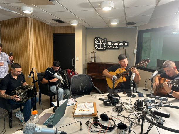 Un cuarteto de bonaerenses que hace un chamamé bien correntino