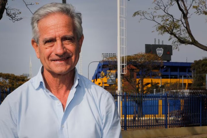 Andr&eacute;s Ibarra: "Riquelme mediocriz&oacute; a Boca, baj&oacute; la vara. podr&iacute;amos de decir que como presidente es un r&uacute;stico"