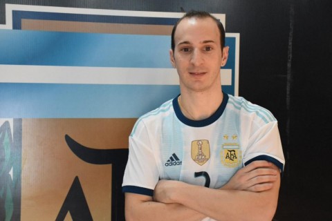 Leandro Cuzzolino: "Vamos a tratar de darle una alegría grande a los argentinos"