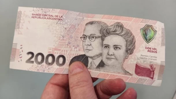 Augusto Ardiles: "El de 2 mil pesos es un billete improvisado"