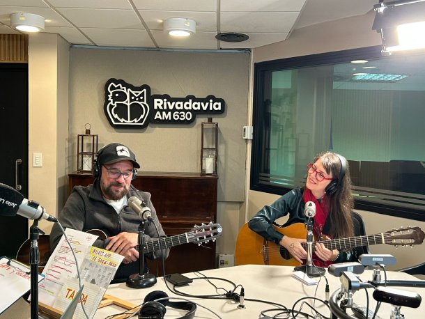 ¡Un show de bossa nova en el estudio de Radio Rivadavia!
