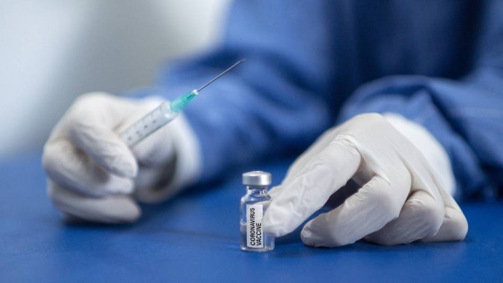 Jorge Quarleri, investigador del CONICET sobre la vacunación: “Que todos tengan la primera dosis nos permite generar inmunidad”