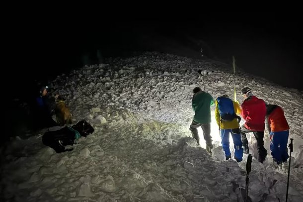 Habla el rescatista del joven atrapado en una avalancha en el Cerro López: "Fue un milagro, estadísticamente era imposible"