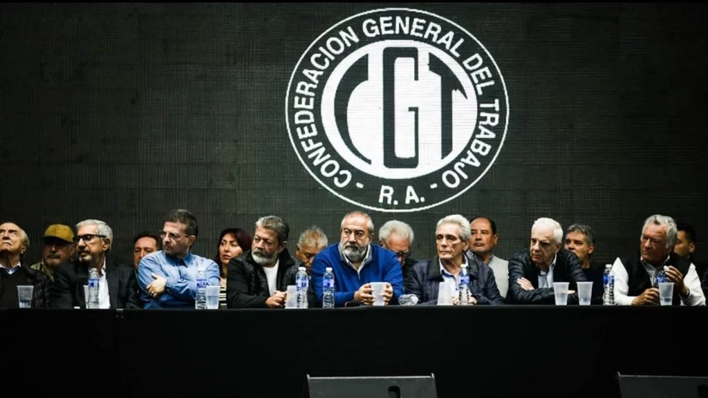 ¿Están afectados los derechos laborales en el DNU?