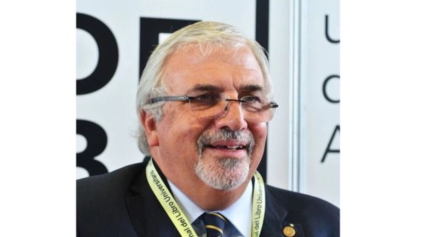 Gabriel Capitelli: &ldquo;No hay ninguna contraindicaci&oacute;n para dormir con tu mascota, siempre que tanto el animal como la persona est&eacute;n en buena salud&rdquo;