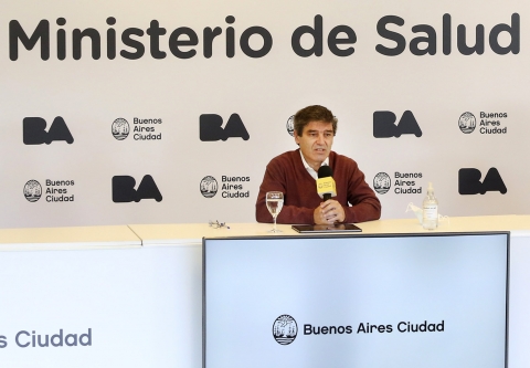 Fernán Quirós: "Si nos cuidamos de la manera correcta, tal vez podamos evitar el rebrote o hacer que sea más leve"