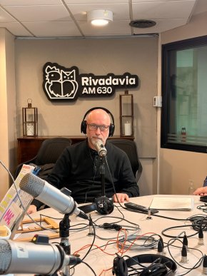 Nos visit&oacute; en el estudio Gustavo Berenstein, el autor del libro "La fant&aacute;stica historia del circo Sarrasani"