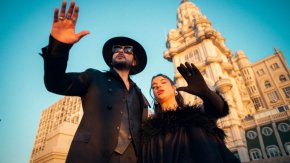 Beto Cuevas presentó una nueva versión de “El Duelo” junto a Luz Gaggi
