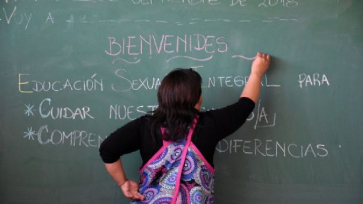 Presentan un proyecto en diputados para prohibir el lenguaje inclusivo en escuelas y actos del Gobierno