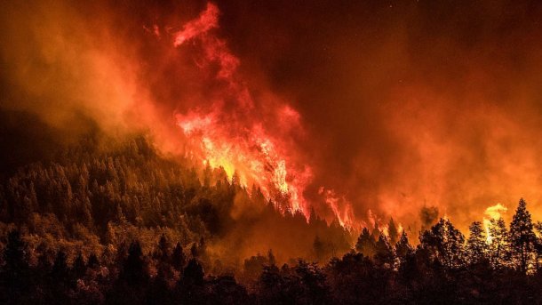 Ariel Amtahuer: "El incendio está disminuyendo"