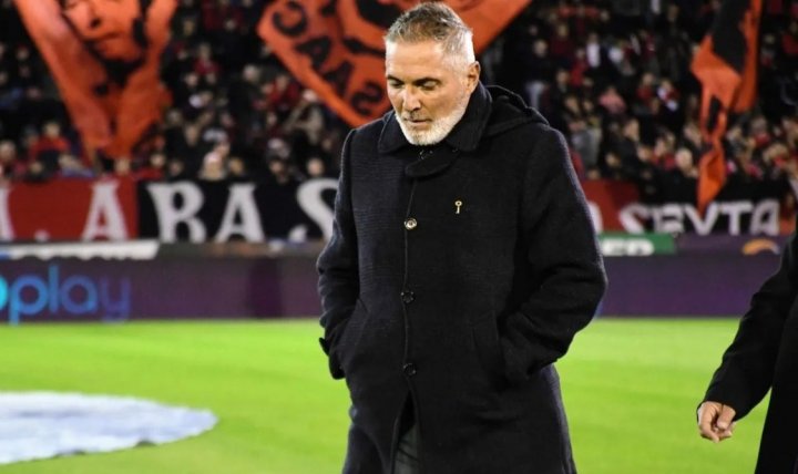 Sergio Rondina tras su salida de Colón: &quot;El equipo nunca plasmó lo que trabajábamos en la semana, la dirigencia no hizo autocrítica y todo recayó en mí&quot;
