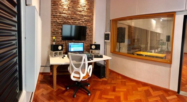 Carlos Biso: "Cuando empecé en los estudios tenía 15 años y no sabía nada"