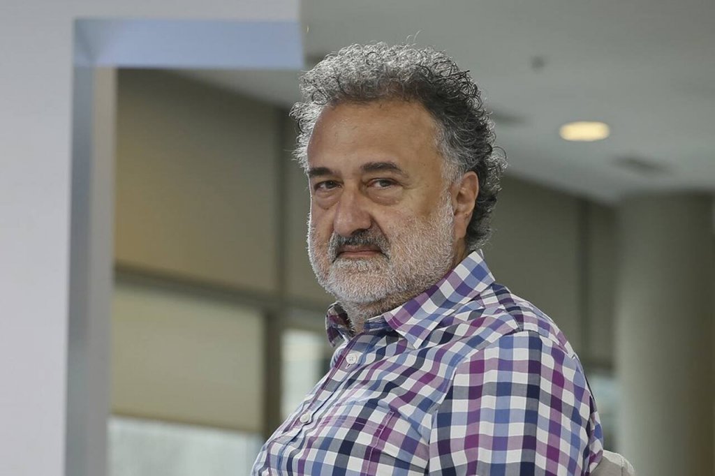 "La trampa de quejarse demasiado" por Alejandro Rozitchner