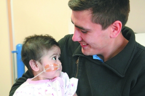 La historia de Iván, el padre que le salvó la vida a su hija donándole parte del hígado