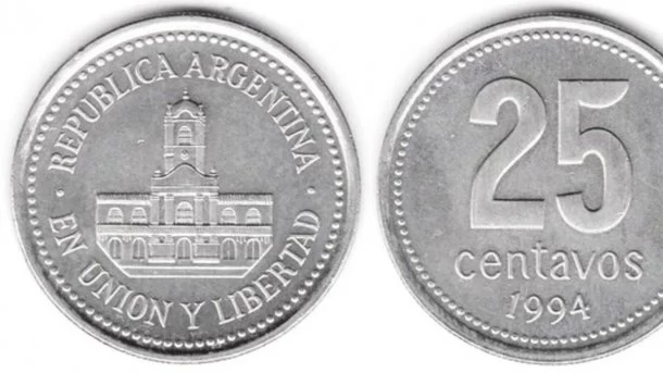 Las monedas de 25 centavos, en desuso por la inflación, las están pagando hasta 40 dólares