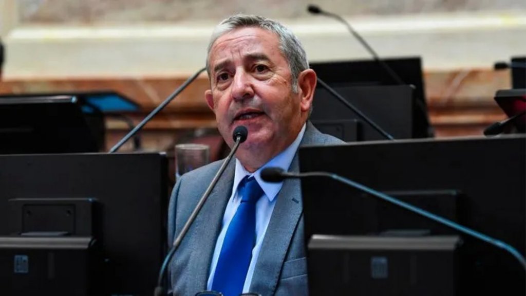 Julio Cobos: "Una vicepresidenta tiene que tener la posibilidad de opinar y tener su agenda propia"