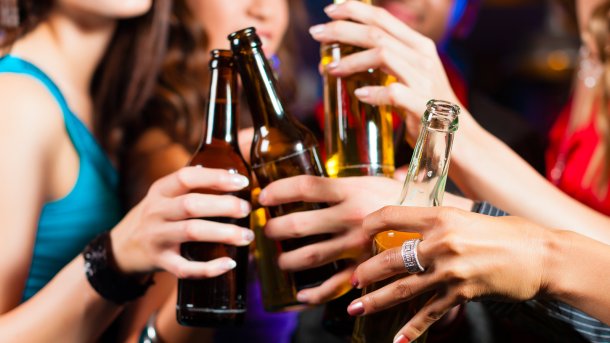 Silvia Cabrerizo: "Siete de cada diez adolescentes probaron el alcohol antes de los 15 años"