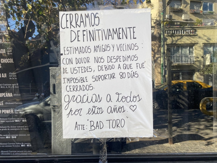 Efecto cuarentena: tuvo que cerrar su bar en Palermo