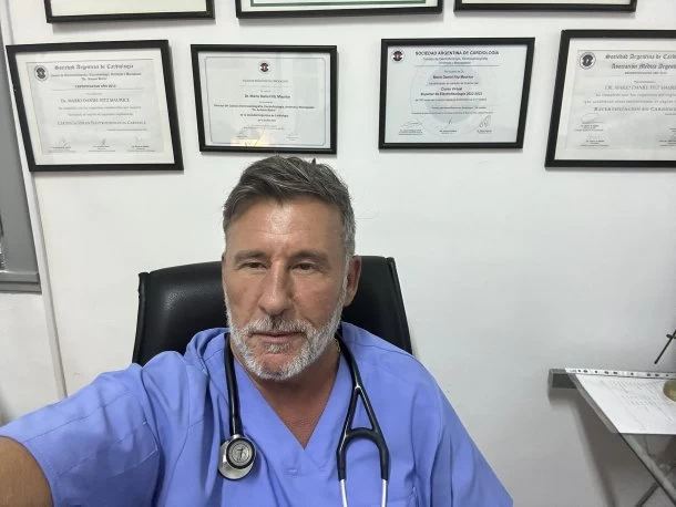 Mario Fitz Maurice sobre el aumento a Senadores: "Los médicos tenemos 4 trabajos, 0 asesores y cobramos seis veces menos"