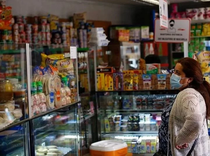 Descontento en los almacenes: &quot;Si no trabajo no como, es terrible lo que hace La Cámpora&quot;
