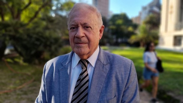 Doctor Hugo Pizzi sobre el crecimiento del Covid: "Hay que estar con la vacunación actualizada"
