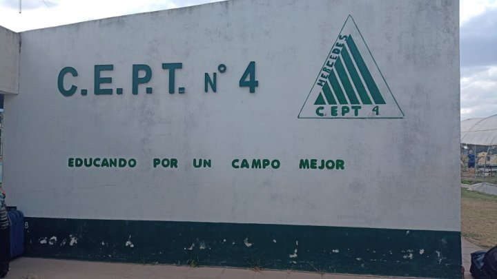 Hoy cumplió un año una radio escolar en Mercedes