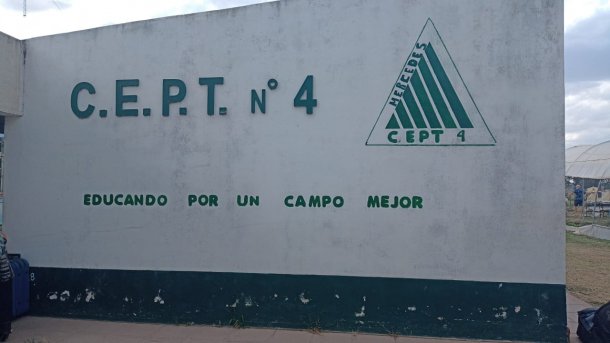 Hoy cumplió un año una radio escolar en Mercedes