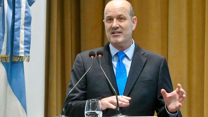 Federico Sturzenegger: &quot;Las críticas a las reformas ocultan el disgusto de la casta por perder privilegios&quot;