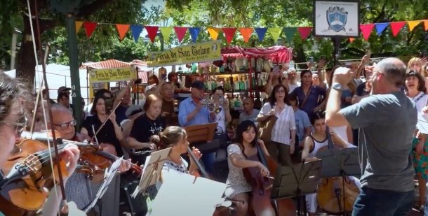 Un flashmob para el Día de la Virgen