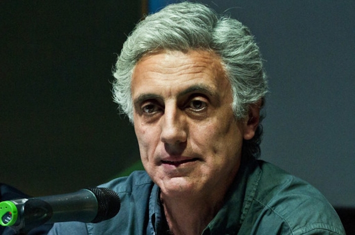 Carlos Raimundi: “en Argentina el gobierno se hace responsable de la situación de su pueblo”